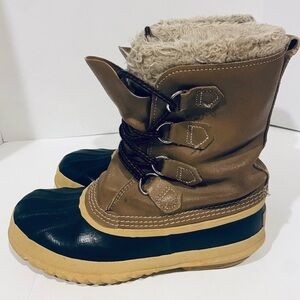 Sorel Manitou Made in Canada women’s boots snow winter size 7 leather rubber